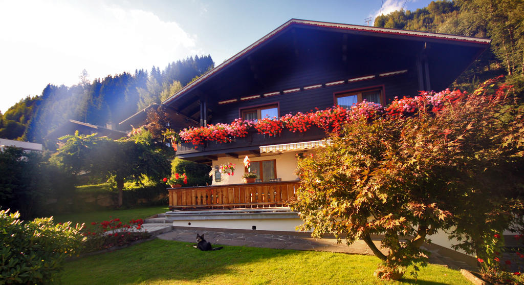 Privatzimmer Kammerlander Neukirchen am Grossvenediger Ruang foto